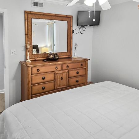 Is9-Cozy Upstairs Beachfront Condo - King Beds Форт Уолтън Бийч Екстериор снимка