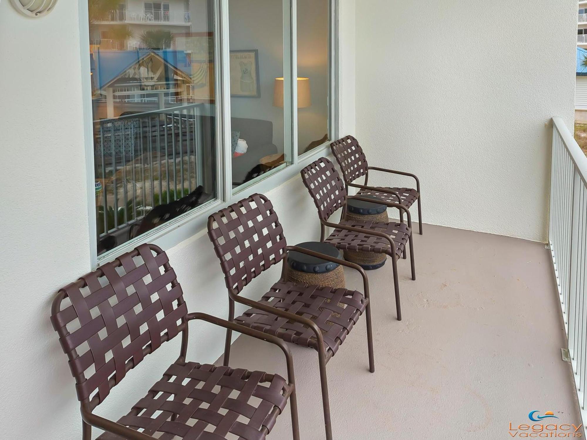 Is9-Cozy Upstairs Beachfront Condo - King Beds Форт Уолтън Бийч Екстериор снимка